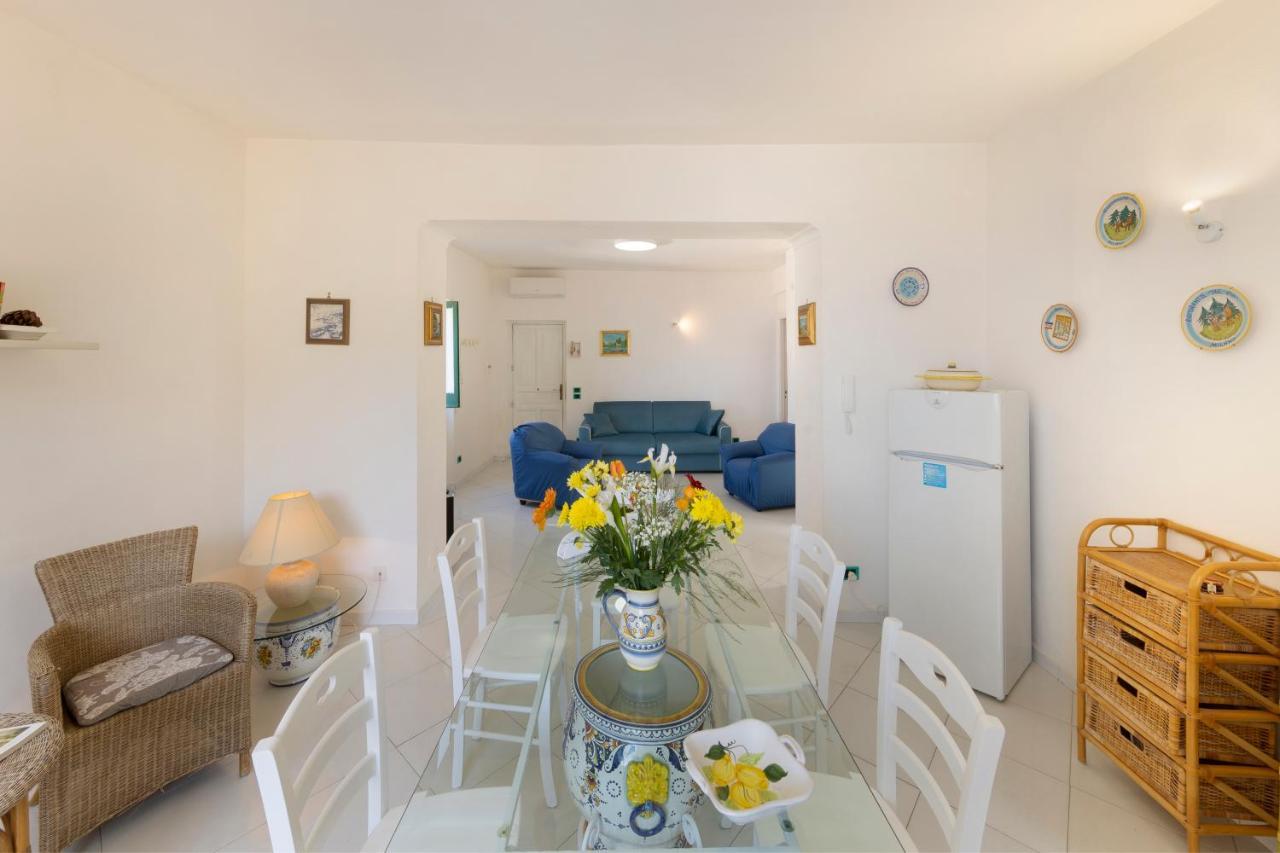 Relais Del Mare Con Terrazza Fronte Mare Free Parking Apartment Massa Lubrense Exterior photo